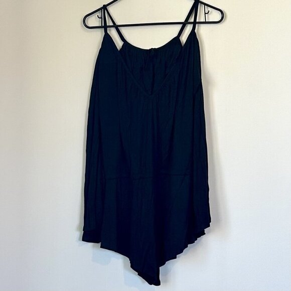 NWT Chaser Cold Shoulder Long Sleeve Romper in Black - Size: Medium - Picture 8 of 12
